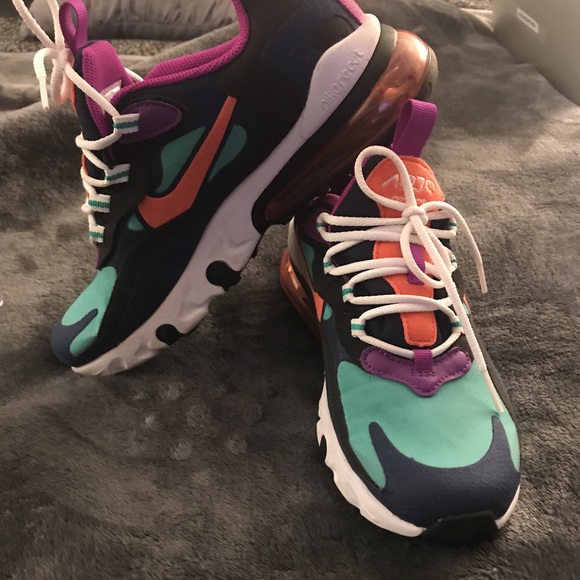 Air Max - Picture 2 of 5